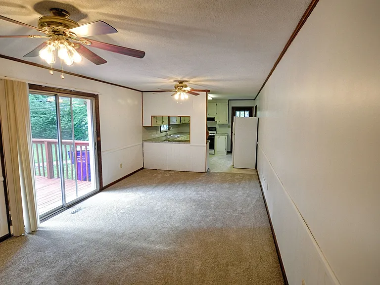 1526 Smith Level Rd — Photo 11