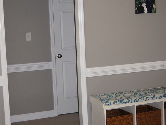 3rd image of 200 Myrna Dr