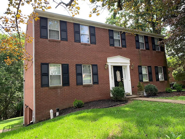 8811 Breezewood Dr — Photo 36