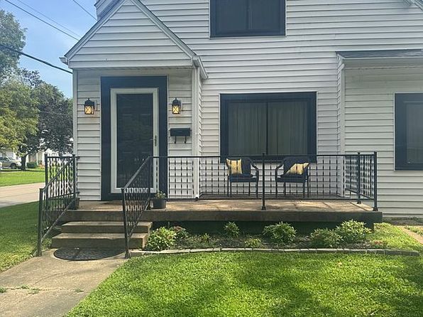 301 Harmony Ln