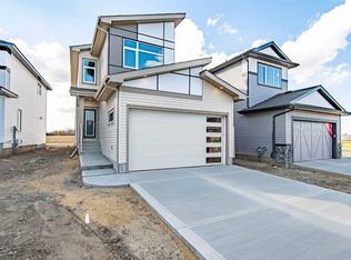 93 E Memorial Pkwy, Red Deer County, AB T4E3B7