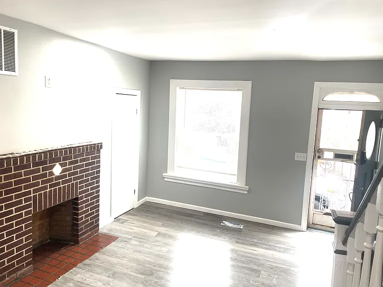 2422 Wharton St — Photo 3