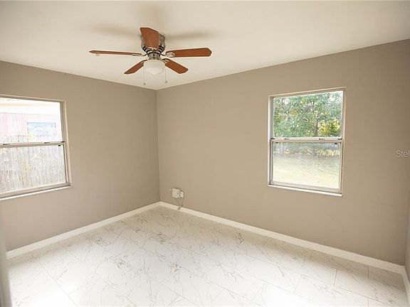 5th image of 1349 Sandy Ln