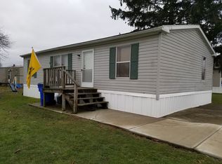 104 Meadowlark Dr, Weedsport, NY 13166