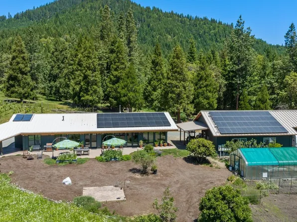 1104-1106 Upper Cow Creek Rd, Azalea, OR 97410