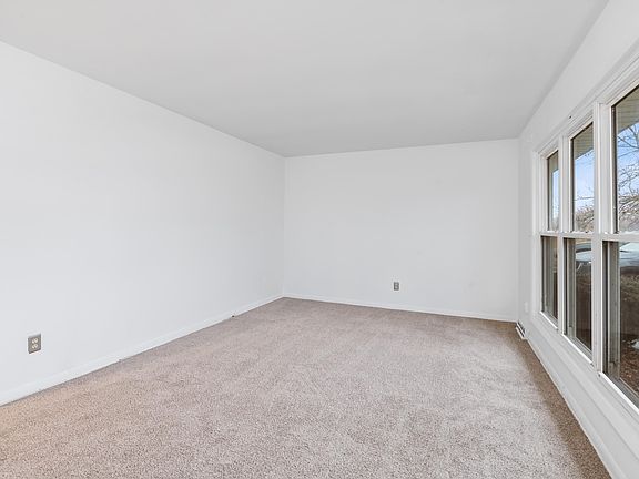 2nd image of 25809 1st Ave N