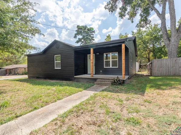 314 E Madison St, Overton, TX 75684