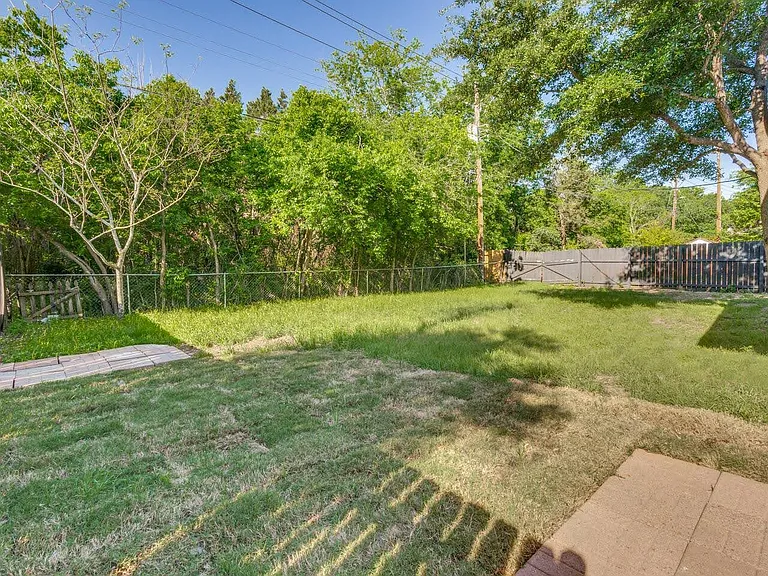 3313 Oak Aly — Photo 9