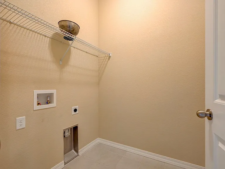 8259 Mosby Way — Photo 5