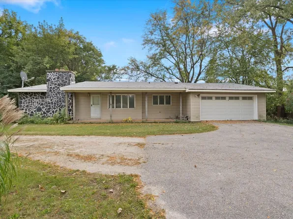 23675 W Milton Rd, Wauconda, IL 60084