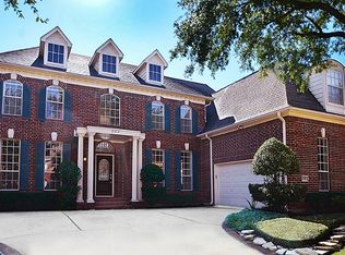302 Teal Ln, Sugar Land, TX 77478