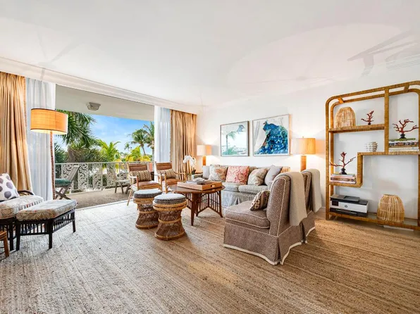 227 Australian Ave APT 3E, Palm Beach, FL 33480