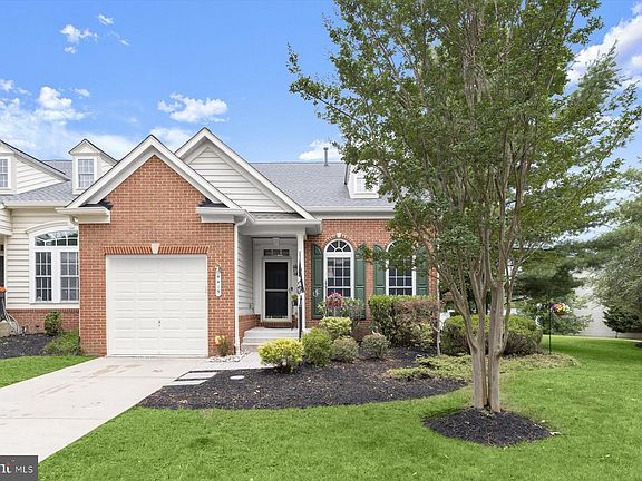 2nd image of 4415 Summer Grape Rd #4415