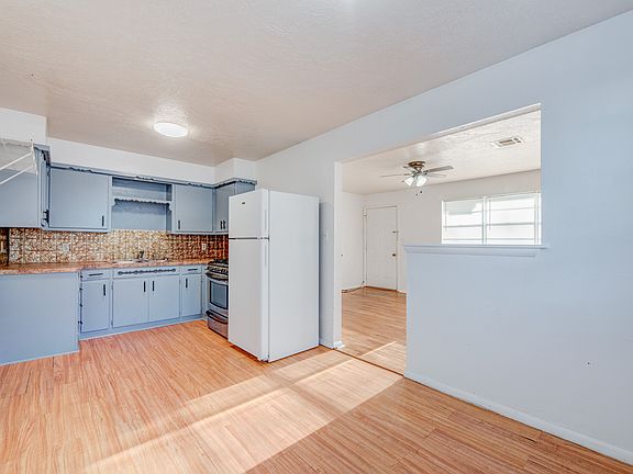 5th image of 207 S 7th St