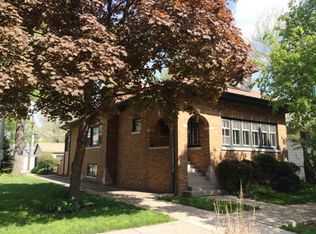 900 Lathrop Ave, Forest Park, IL