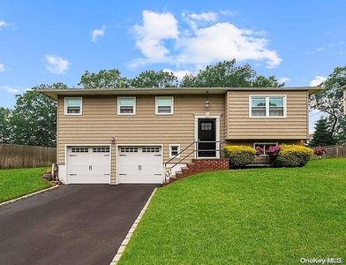 10 Belford Lane, Smithtown, NY, 11787