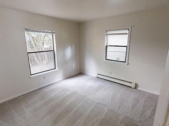 3rd image of 126 Hill St #2