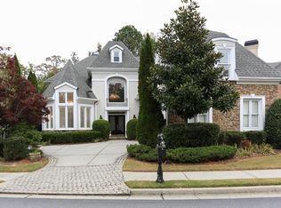 1870 River Falls Dr, Roswell, GA 30076