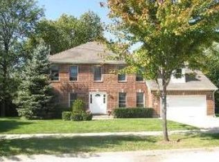 970 Lucinda Dr, Buffalo Grove, IL 60089