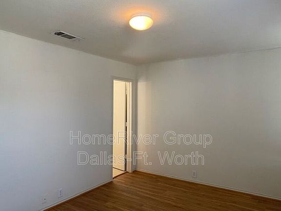 4th image of 10841 Astor Dr