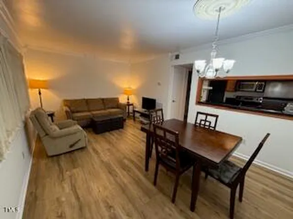 807 W Trinity Ave APT 158, Durham, NC 27701