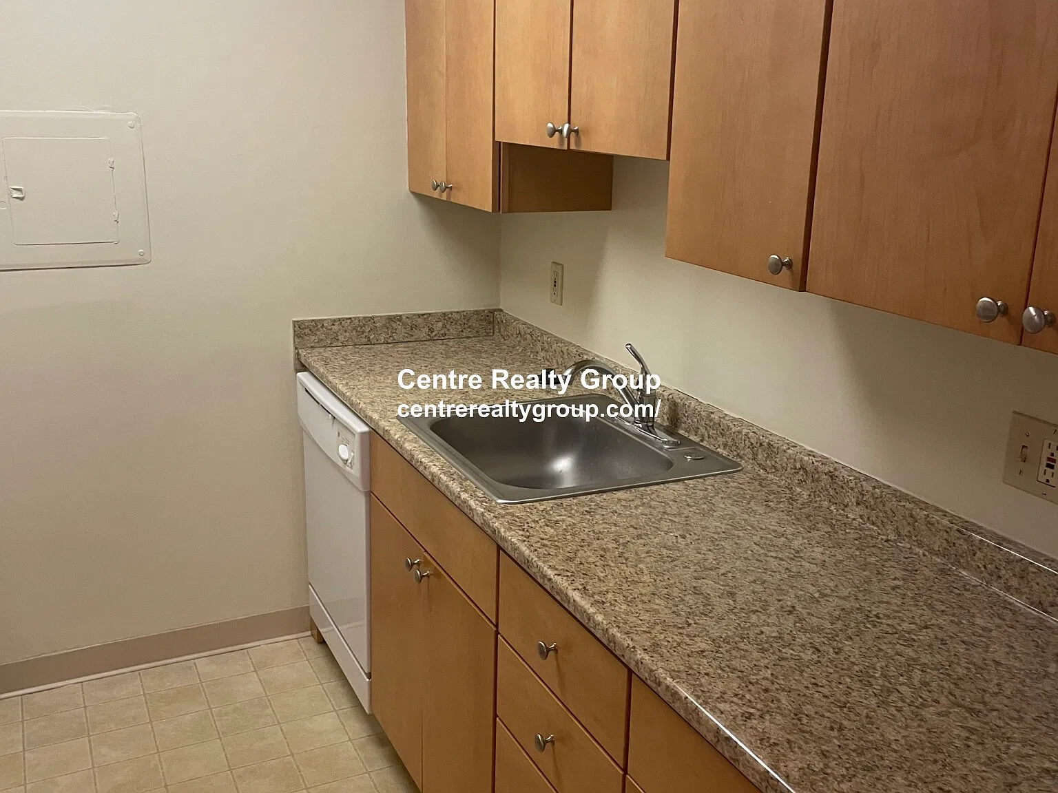 2261 Washington St — Photo 3