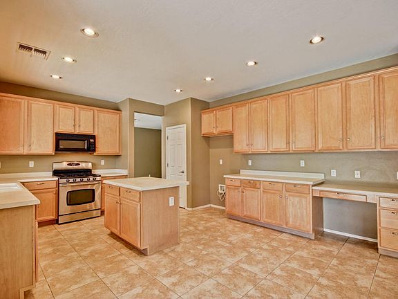 4th image of 3620 S Tower Ave