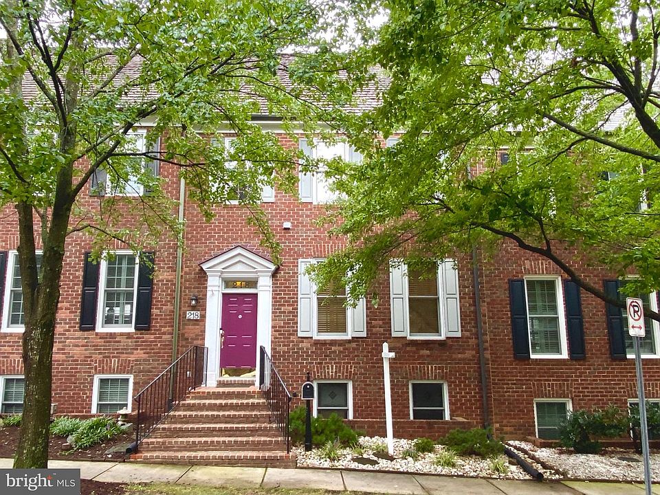 1st image of 218 Thaxton St