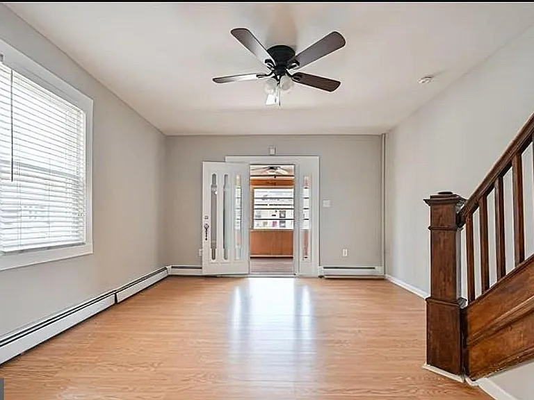126 N Harvard Ave — Photo 5