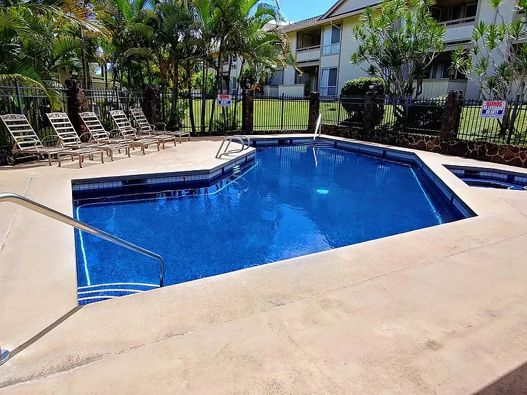 Pool and Jacuzzi