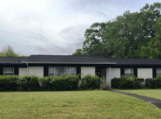 5514 Westwood Dr, Milton, FL 32570