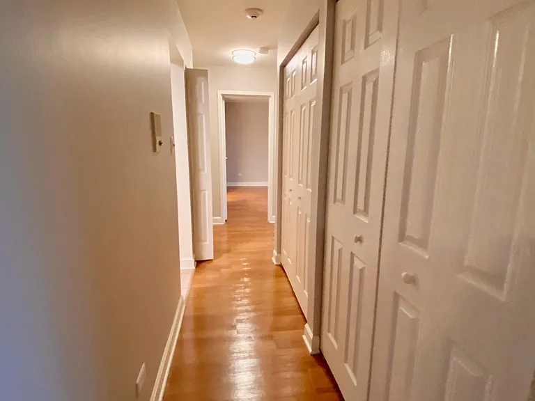 Farmingdale Apartments — Photo 44