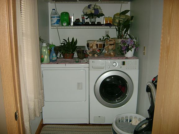 1st Floor Laundry Room