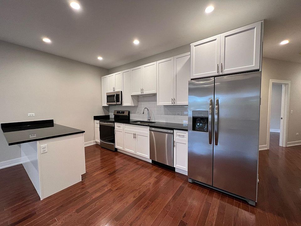 1st image of 4647 N Malden St #2