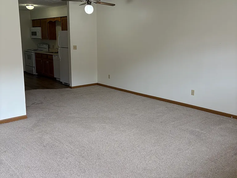 260 Clark St #B — Photo 2