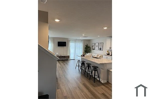 Building Photo - 10145 Brushy Creek Pl