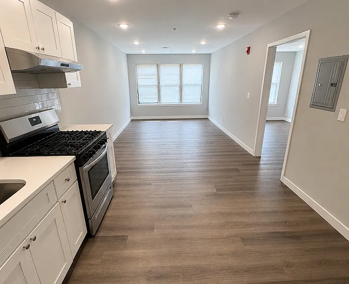 179 Cedar St — Photo 2