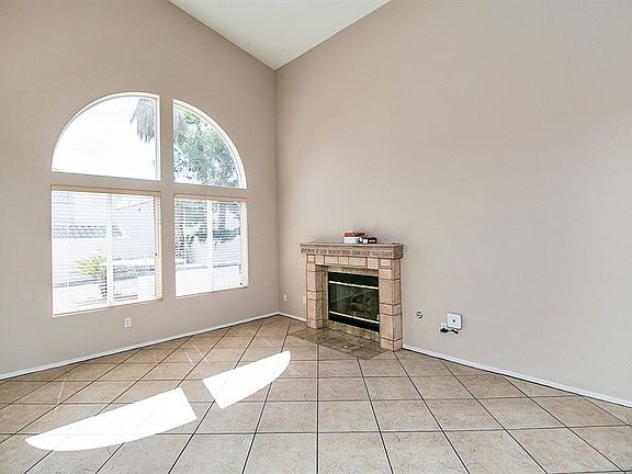 4th image of 1824 Klamath Falls Way