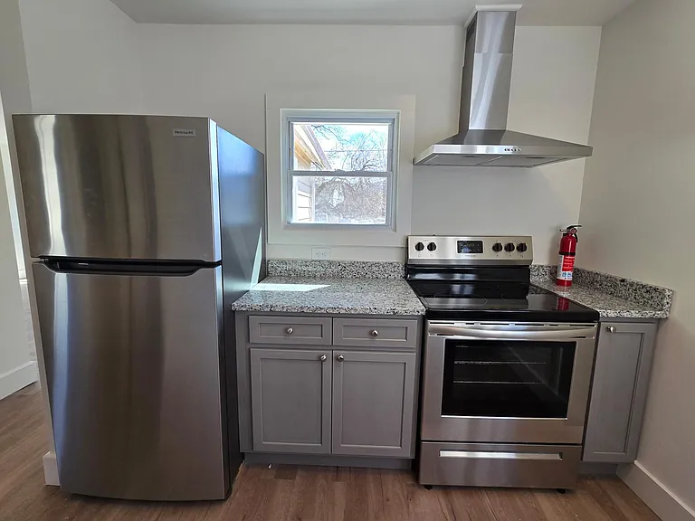 13 W Church St #2 — Photo 4