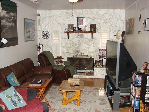 5th image of 1505 Mosley Dr