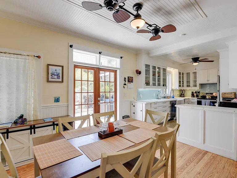 524 White St — Photo 31