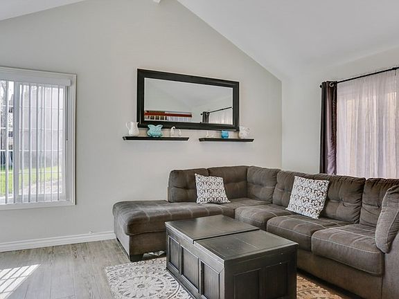 5th image of 2840A S Oak Creek Dr