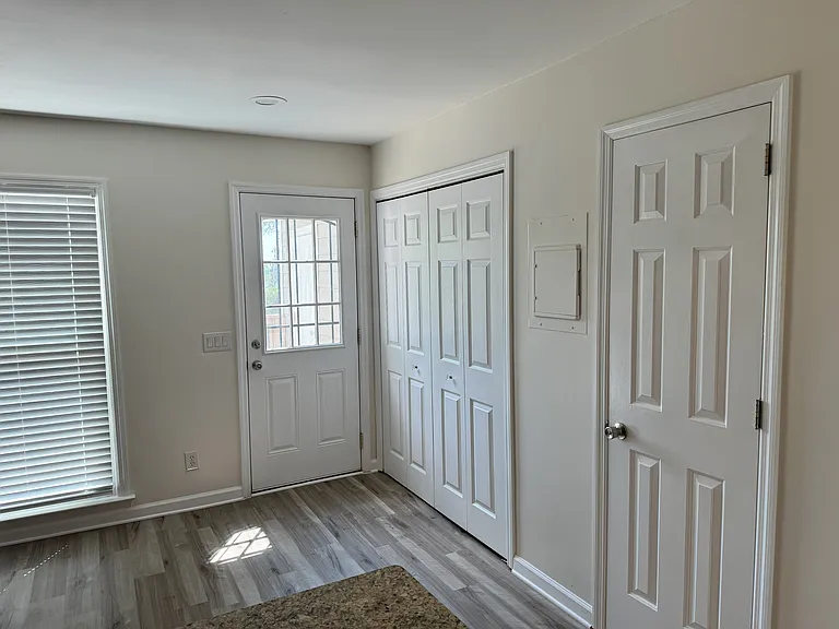 724 Due West Ave N #I — Photo 15
