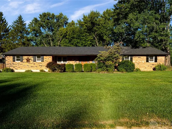 1325 Dequincy Dr, Dayton, OH 45434