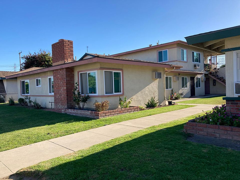 1st image of 10535 Sylvan St #10535