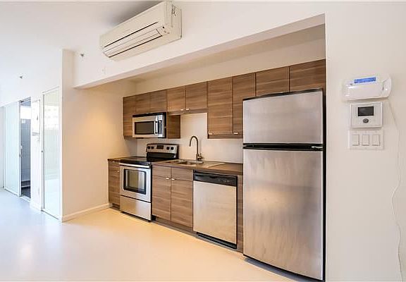 4th image of 1311 Pacific St APT 101
