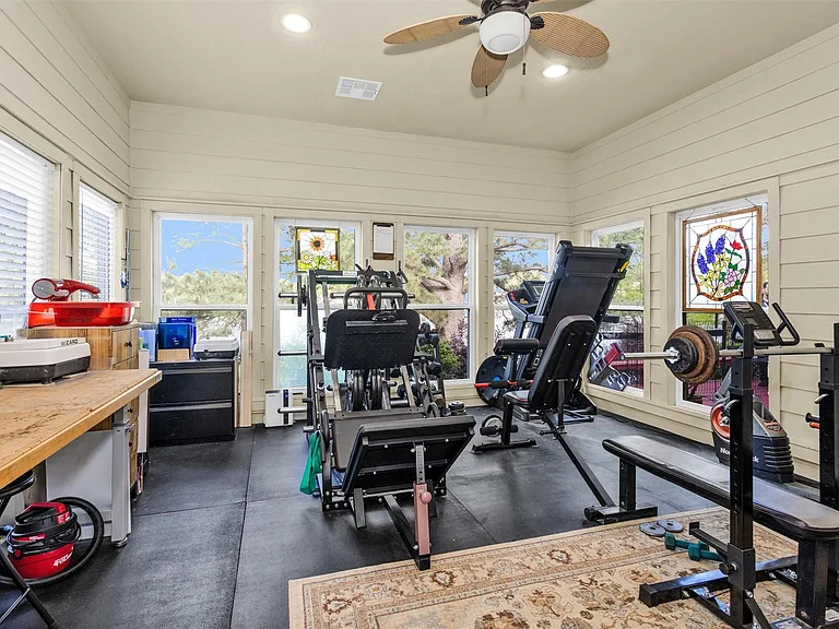1502 Wimbledon Dr — Photo 36