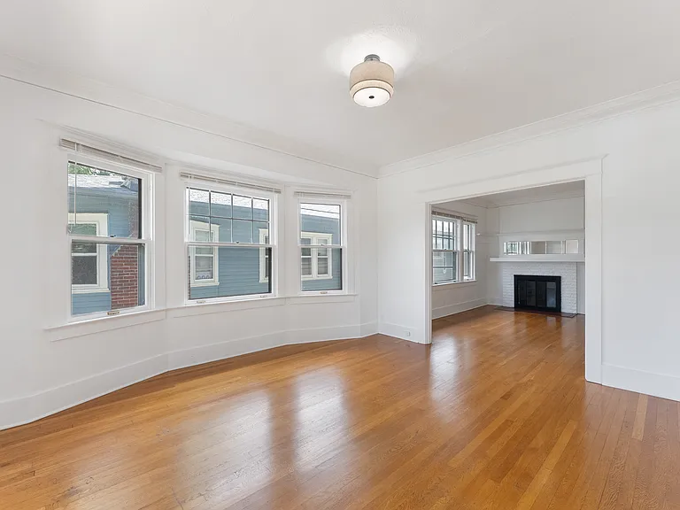 1915 NE 16th Ave #3 — Photo 5