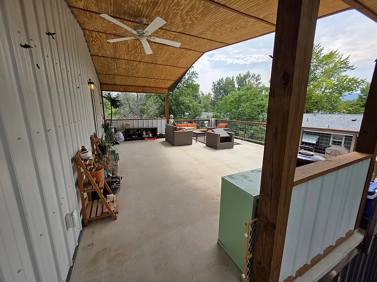 520 N Impala Dr — Photo 2