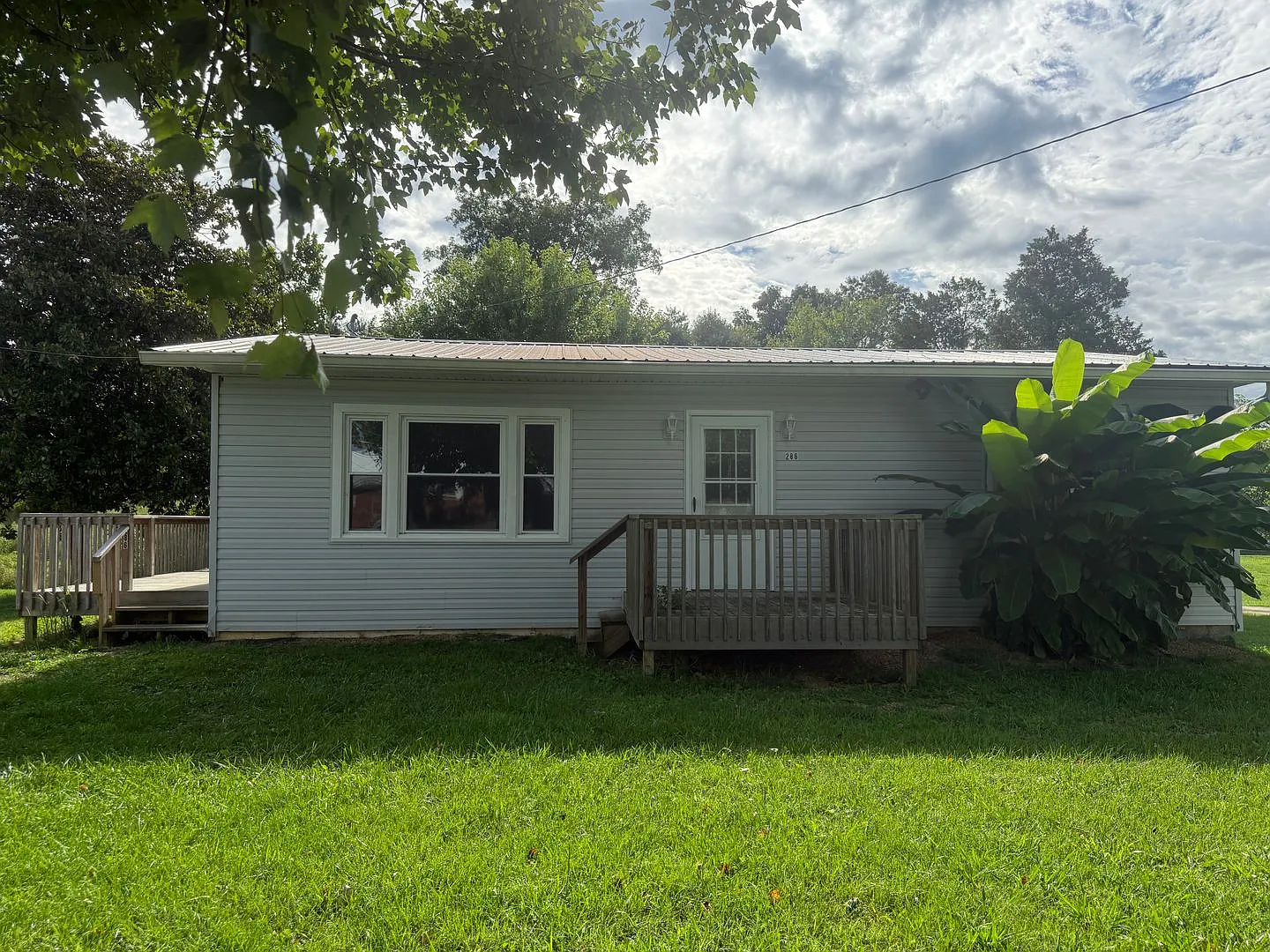 3 Bedroom 1 Bathroom Home in Greene County, TN — Photo 1